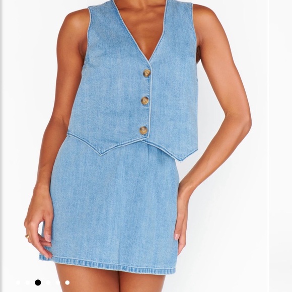 Show me your mumu denim skort size small - Picture 2 of 8